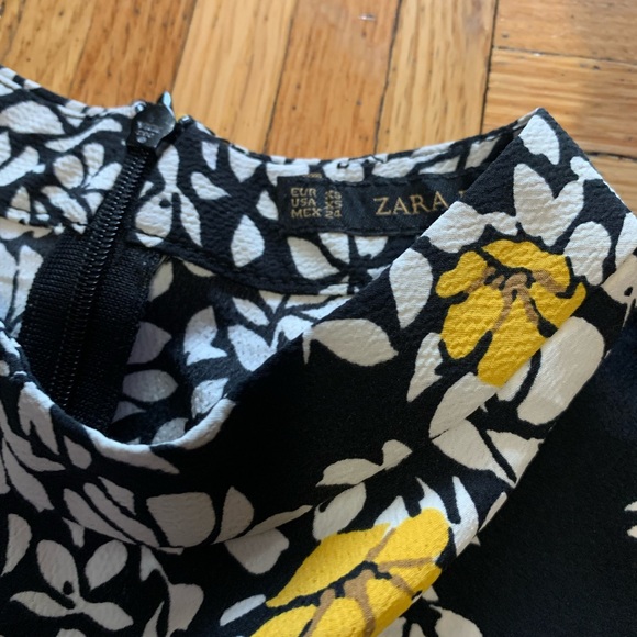 Zara Floral Mini Dress - Picture 5 of 5